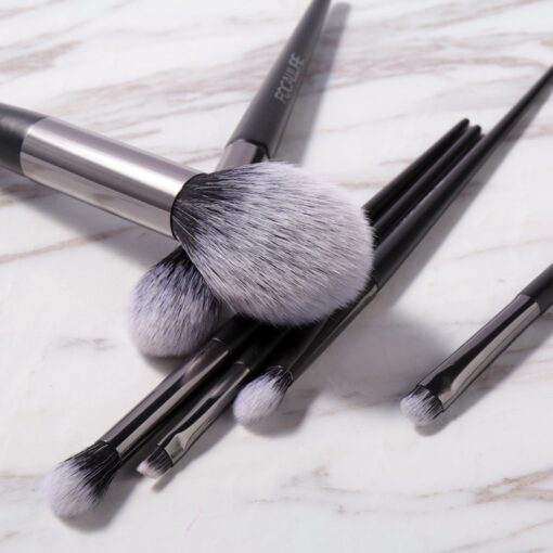 6 Pcs Makeup Brushes – طقم فرش 6 قطع - Image 6